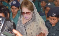 'খালেদা জিয়া নতুন রোগে আক্রান্ত হননি, অসুস্থতা গুরুতর নয়'