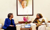প্রধানমন্ত্রীর সঙ্গে বার্নিকাটের সাক্ষাৎ
